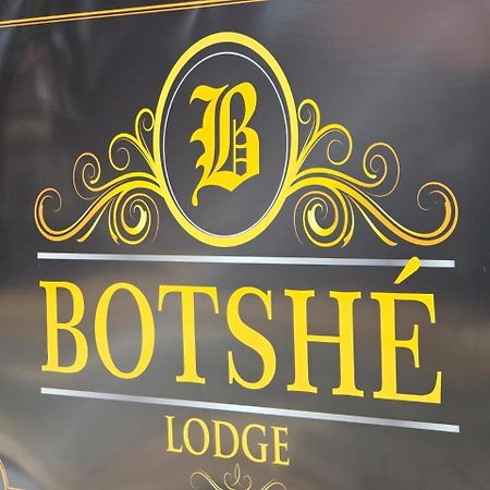 Botshe Lodge In Vanderbiljpark Vanderbijlpark Exterior photo